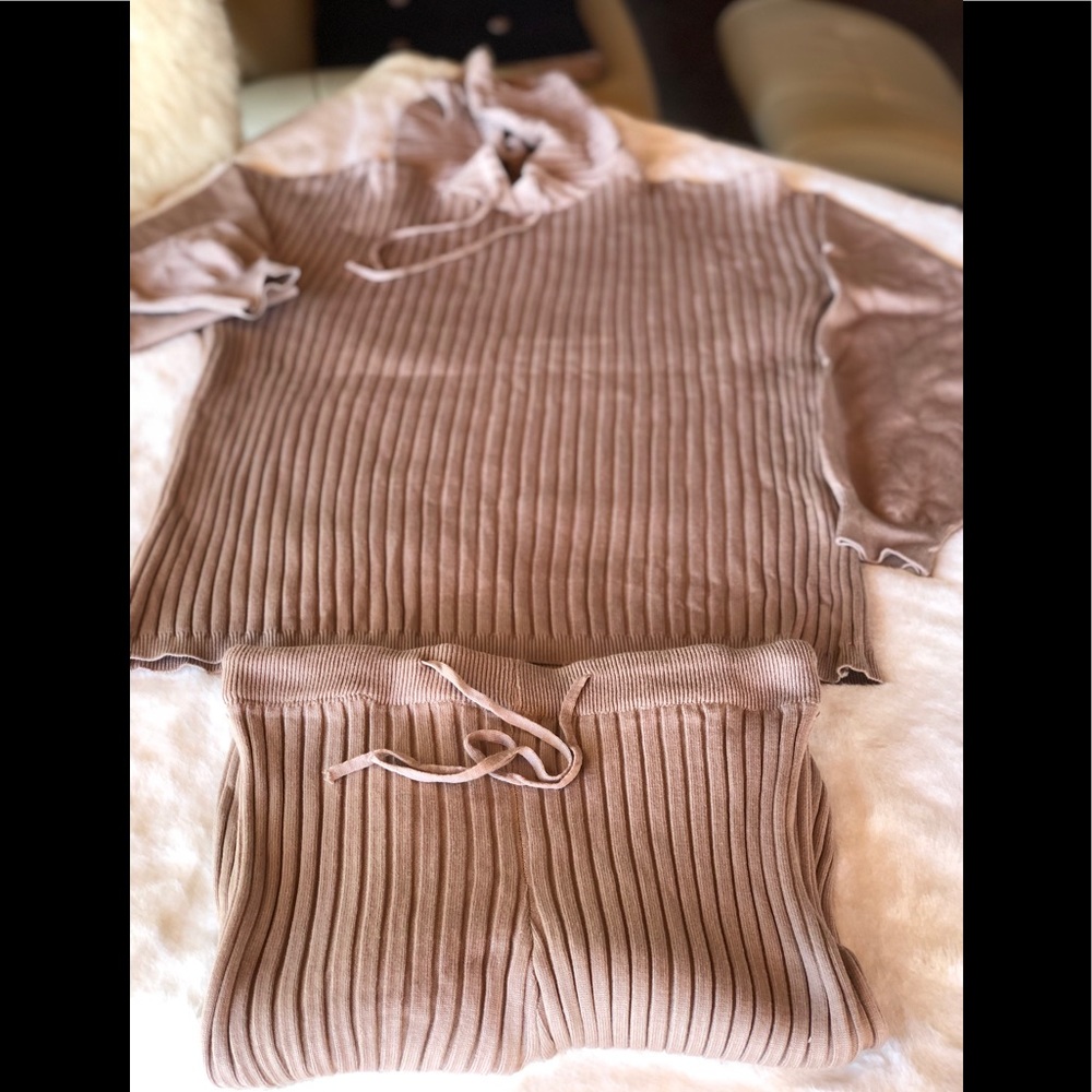 Now In! Katiye Knit Hoodie Sweater Loungewear Set - Picture 6 of 7